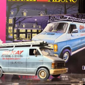 MPC 1986 Dodge Ram Van Home Alone 1/25 Scale MPC1032 Completed Model