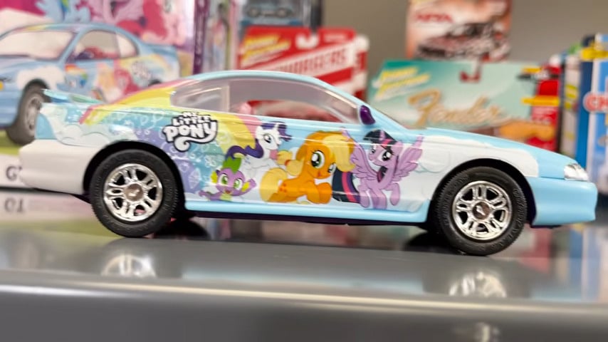 Right Side AMT 1996 Ford Mustang My Little Pony 1/25 Scale 1577