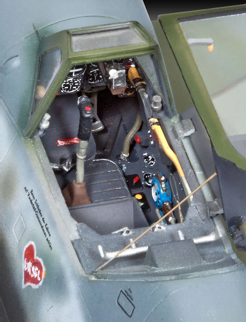 Cockpit Detail Revell Germany Messerschmitt Bf109G-10 Erla 1/32 Scale 03752