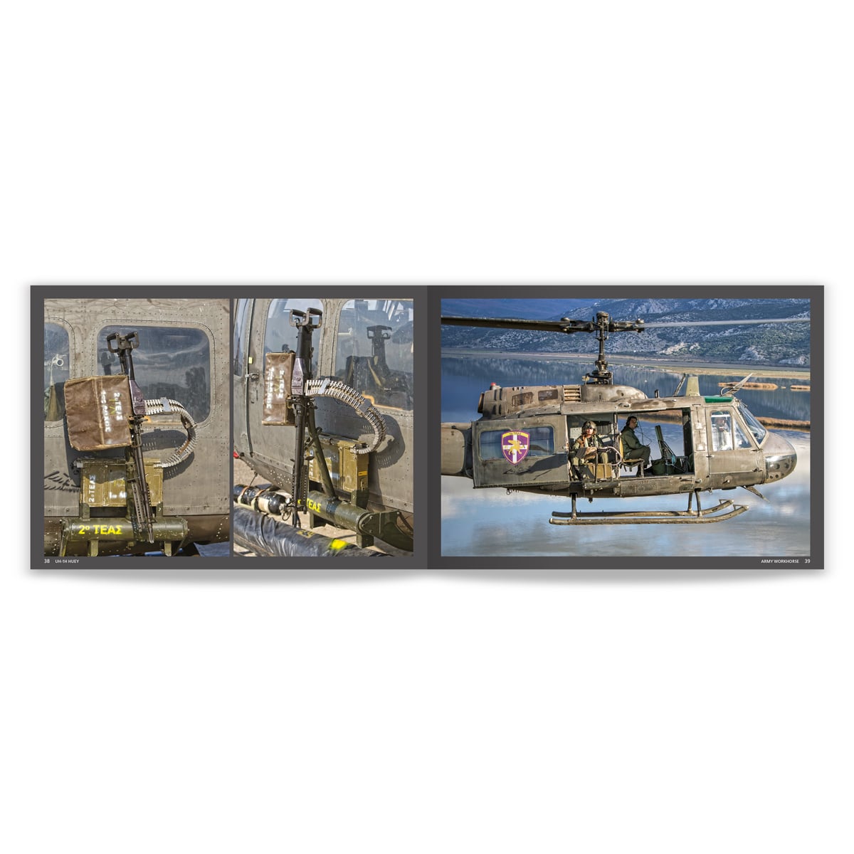 AK Interactive UH-1H Huey by John Lekkas AK130038
