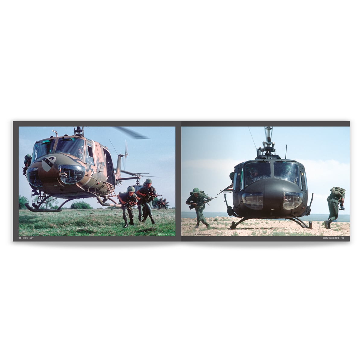 AK Interactive UH-1H Huey by John Lekkas AK130038