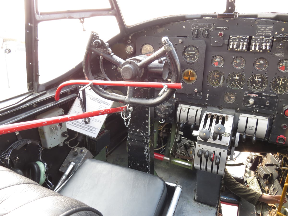 Pilots Station and Flight Controls