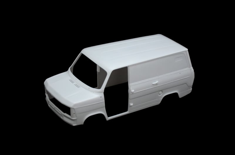 Italeri Ford Transit with Boxes 1/24 Scale 3975