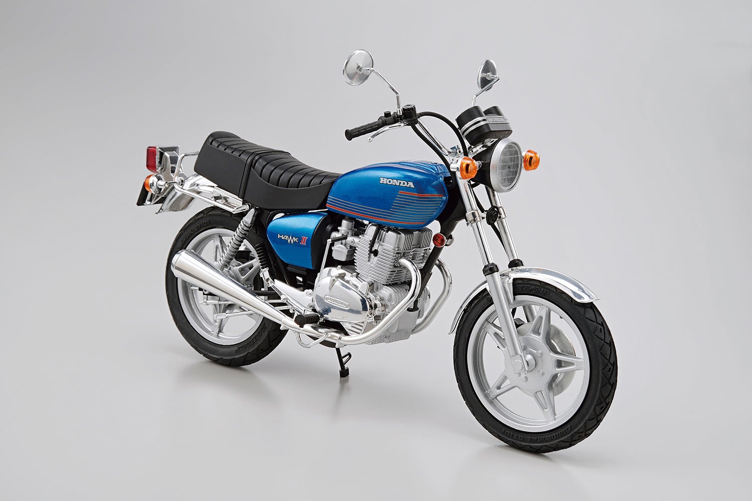 Aoshima 1977 Honda CB400T Hawk-II 1/12 Scale 20558
