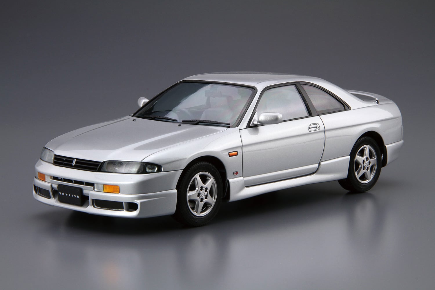 Aoshima Nissan ECR33 Skyline GTS25T Type M 1/24 Scale 20543