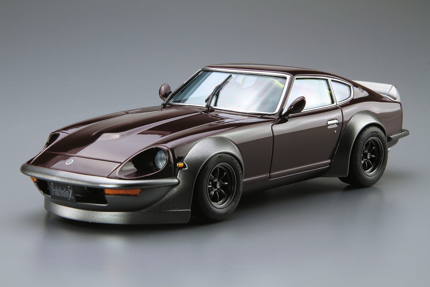 Aoshima Nissan S30 Fairlady Z Aero Custom 1/24 Scale 20542