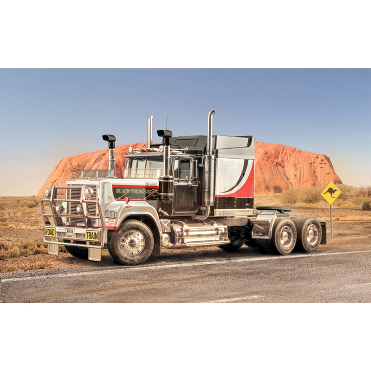 Italeri Black Thunder Australian Road Train 1/24 Scale 0727