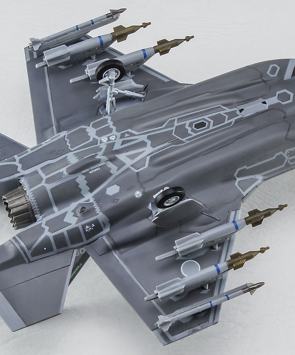 Hasegawa F-35A Lightning II A Version Beast Mode JASDF Limited Edition 1/72 Scale 2366 detail