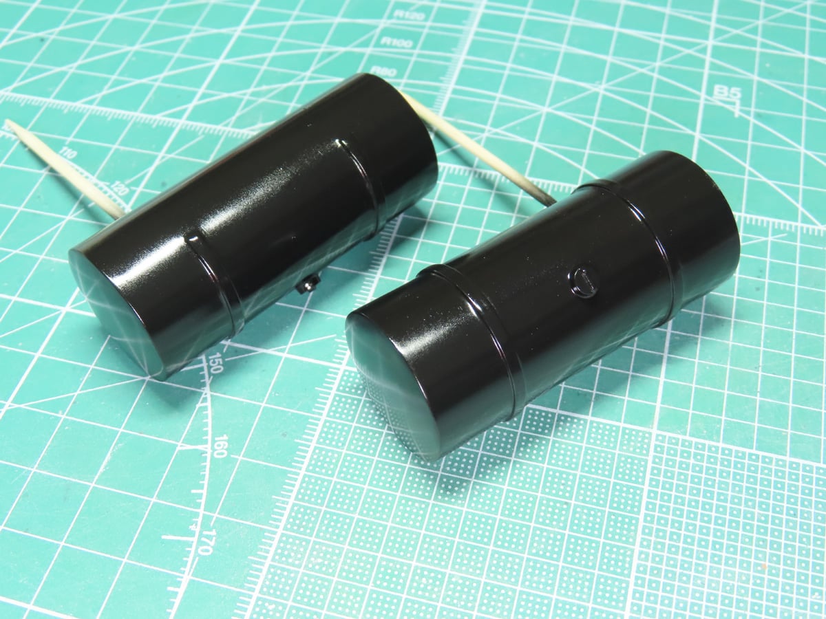 Painting with Mr Color C2 Gloss Black