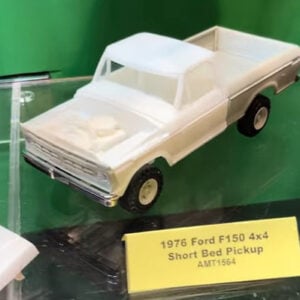 AMT 1976 Ford F150 4x4 Short Bed Pickup 1/25 Scale 1564 Initial Build