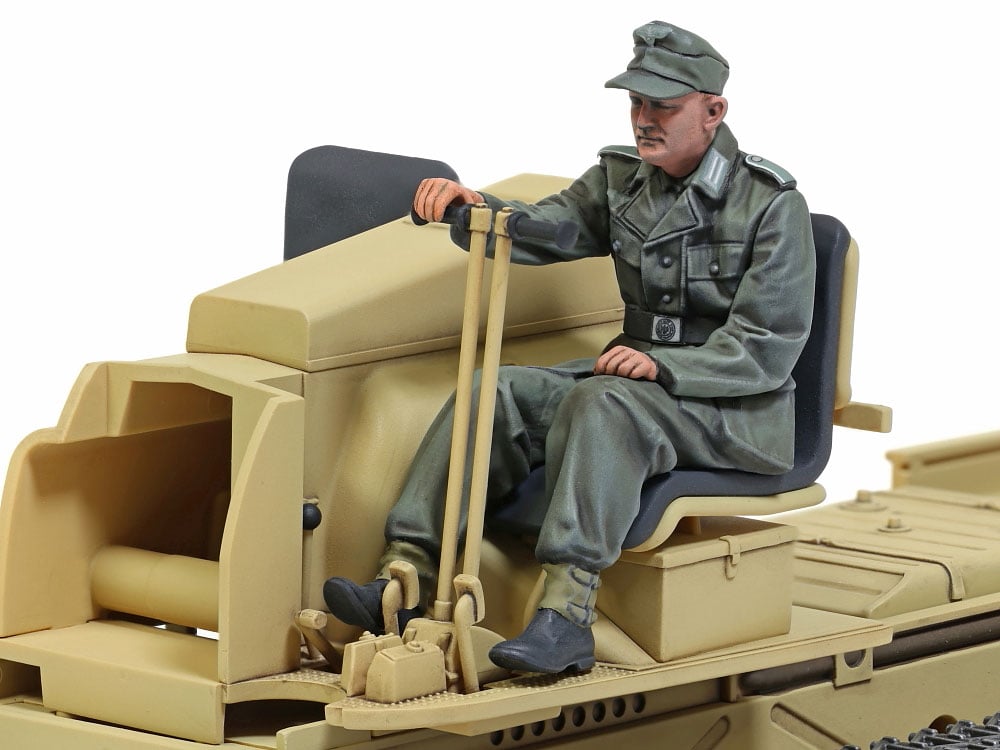Tamiya RSO/01 German Tractor 1/35 Scale 35394 Crew