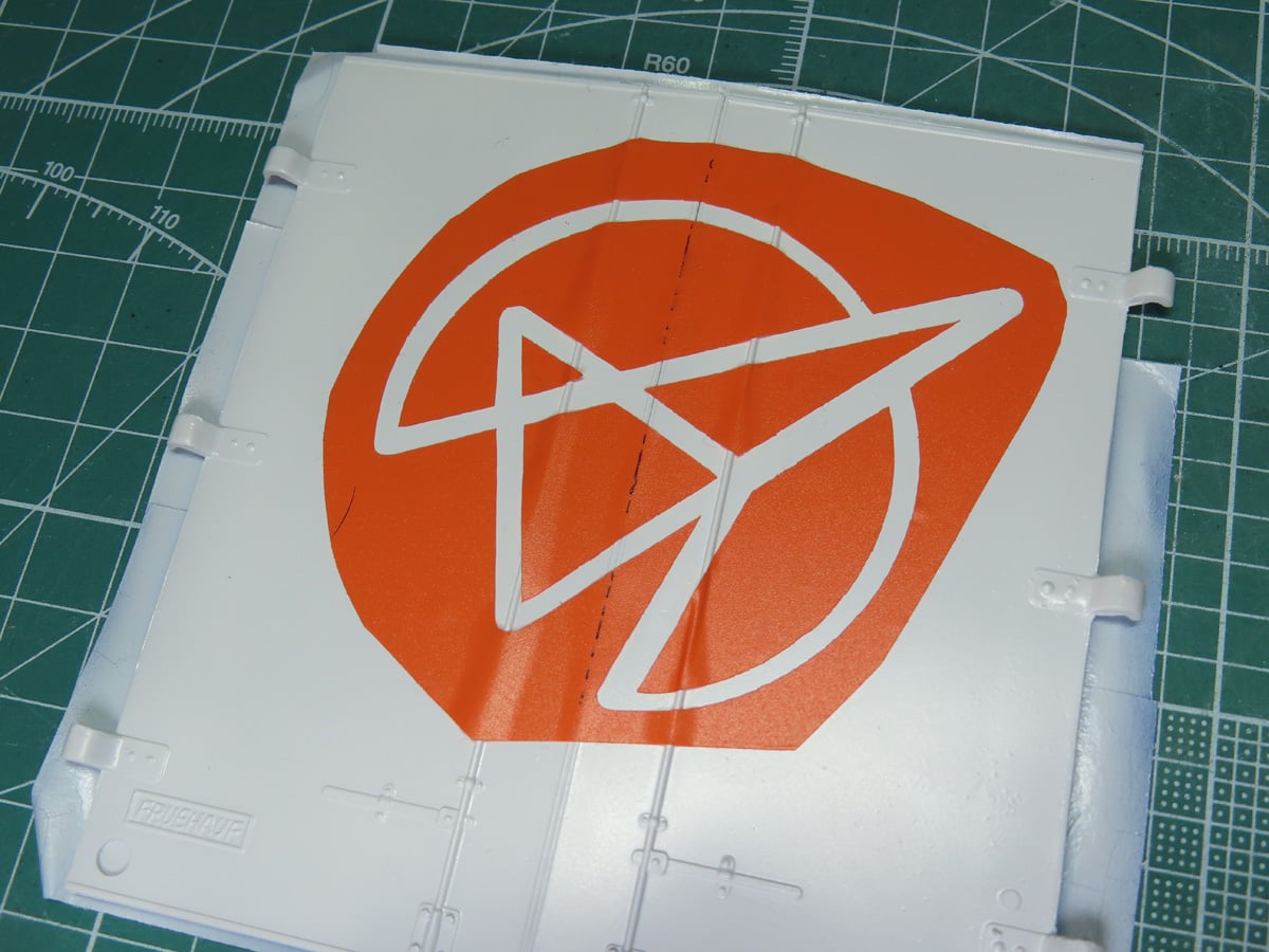 Adding logo to Back Doors