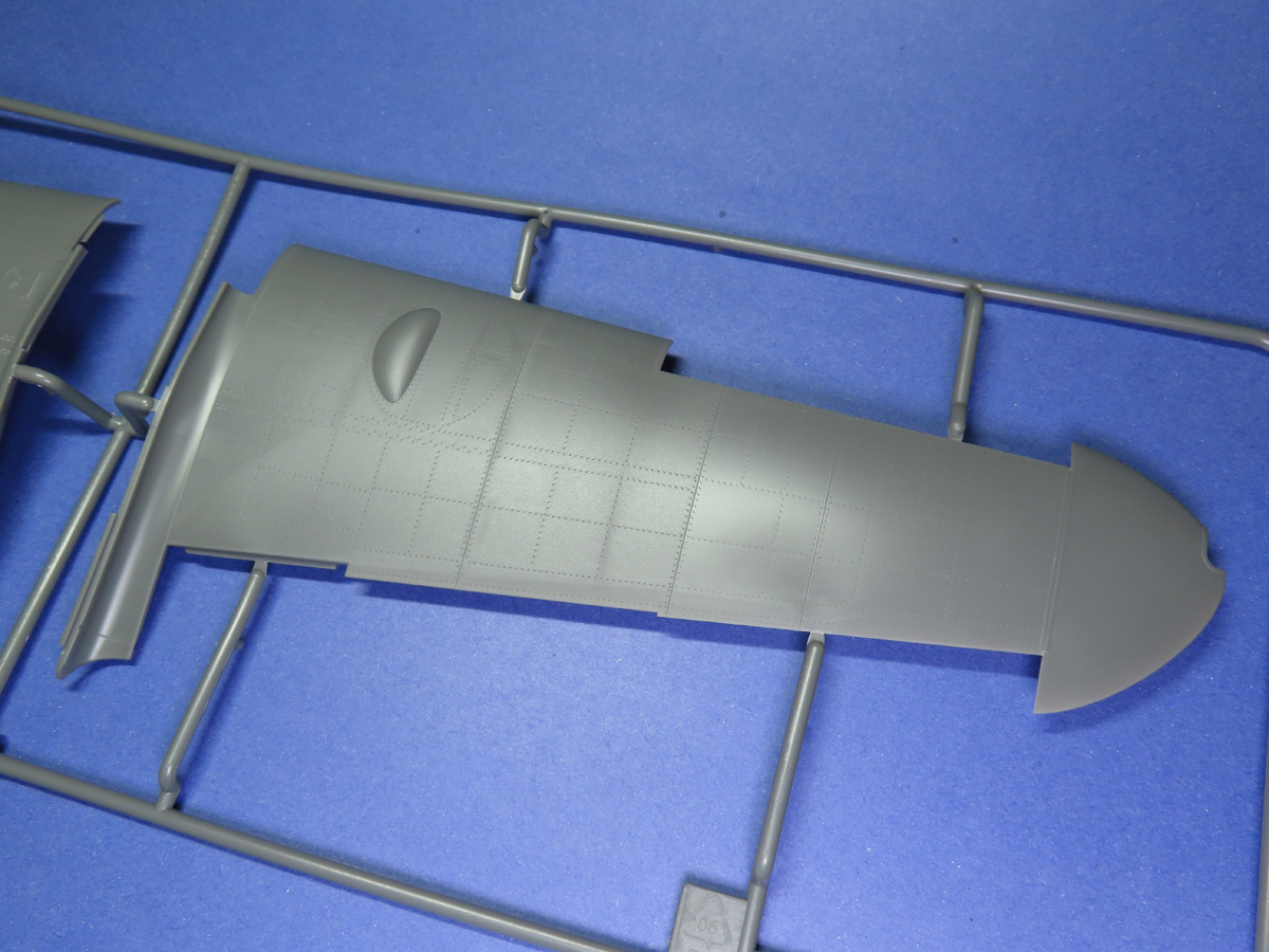 Sprue D Upper Wing