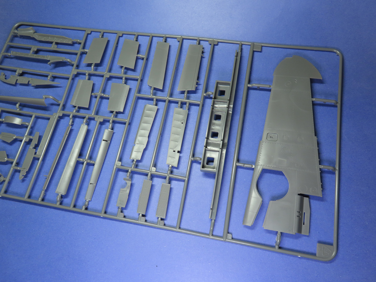 Sprue E More Lower Wing